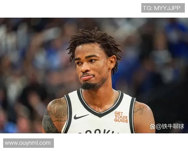 克拉克斯顿虽砍下16分12板8助却难阻球队失利无力回天的悲壮表现